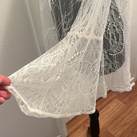 Modern Movement Elegant Boho Lace Sheer Top - White - Picture 2 of 8